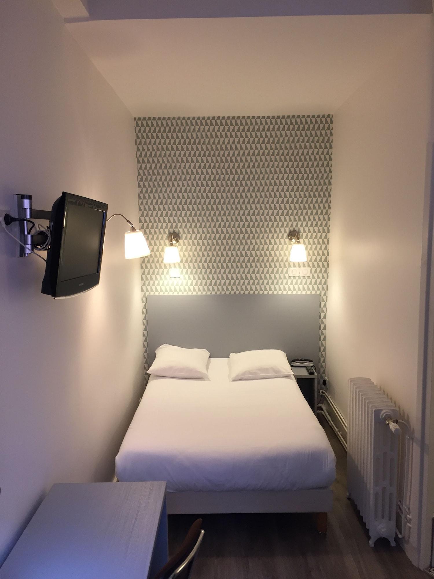 Hotel Au Patio Morand 3*