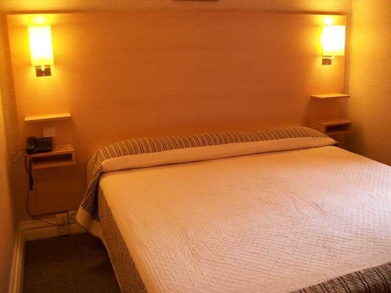 Hotel Au Patio Morand 3*