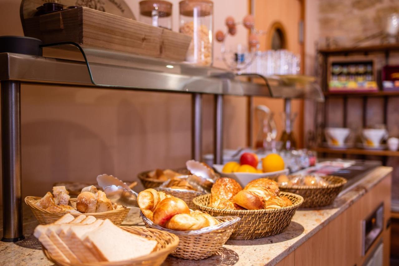 Au Patio Morand Hotel 3*